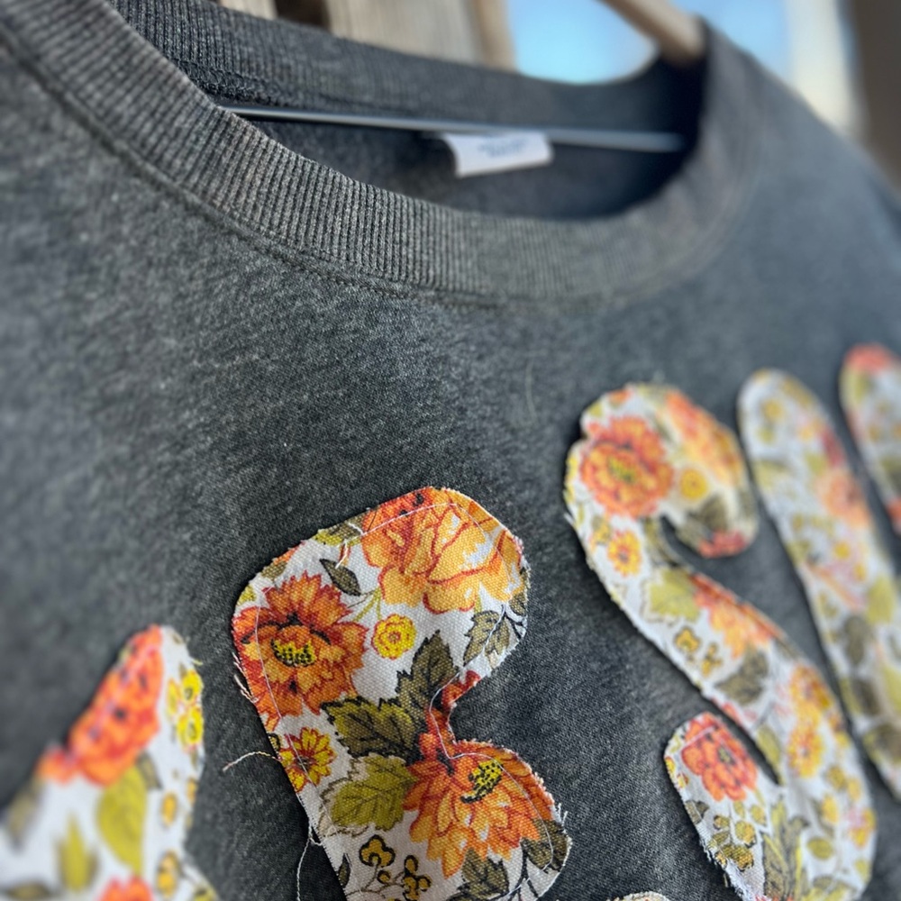 Jesus Saves Patchwork Crewneck Gray Letters Floral Orange Yellow - Picture 4 of 5